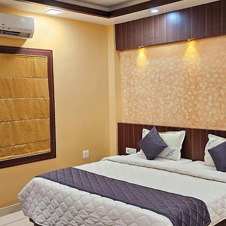Hotel Royal Wings Elur Ngoại thất bức ảnh