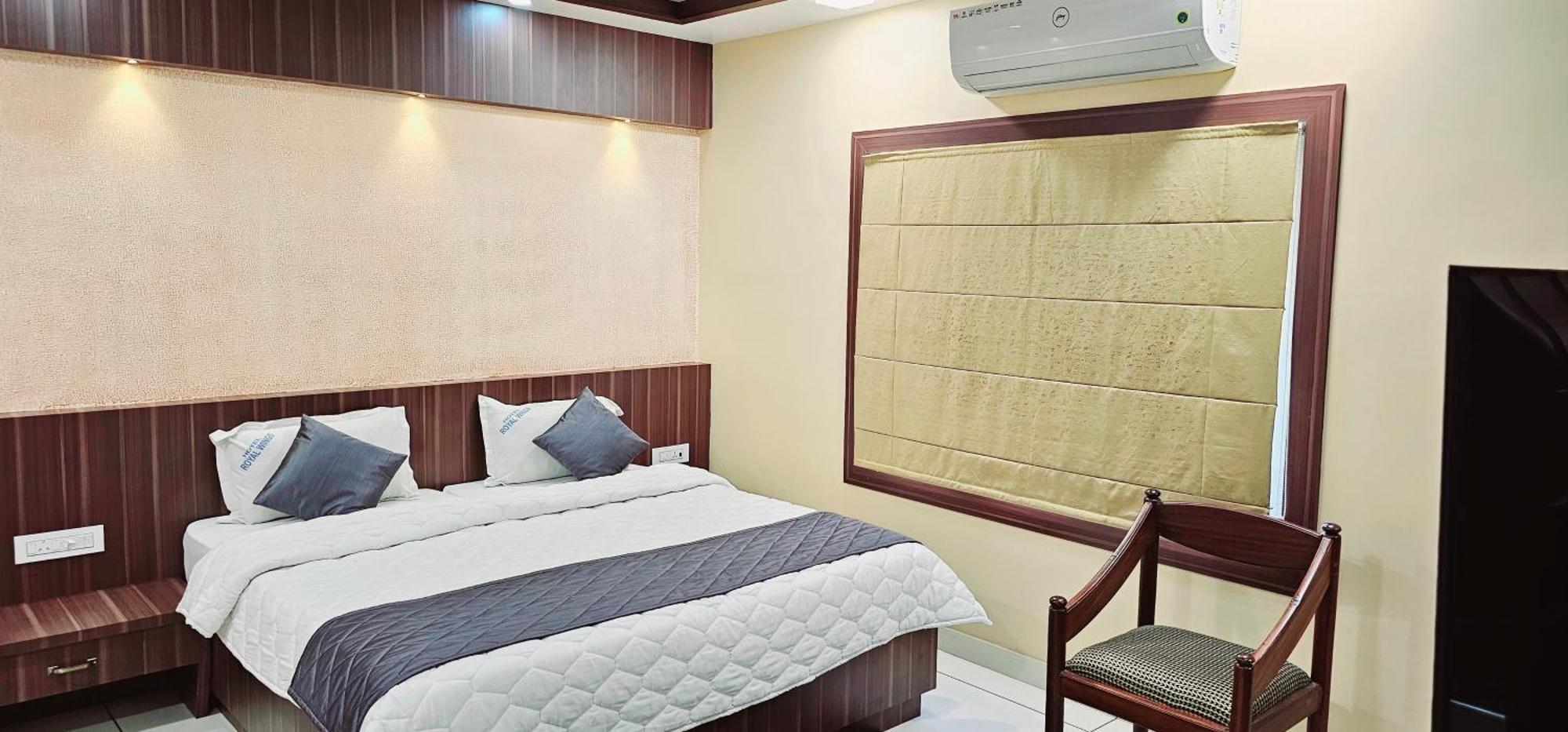 Hotel Royal Wings Elur Ngoại thất bức ảnh