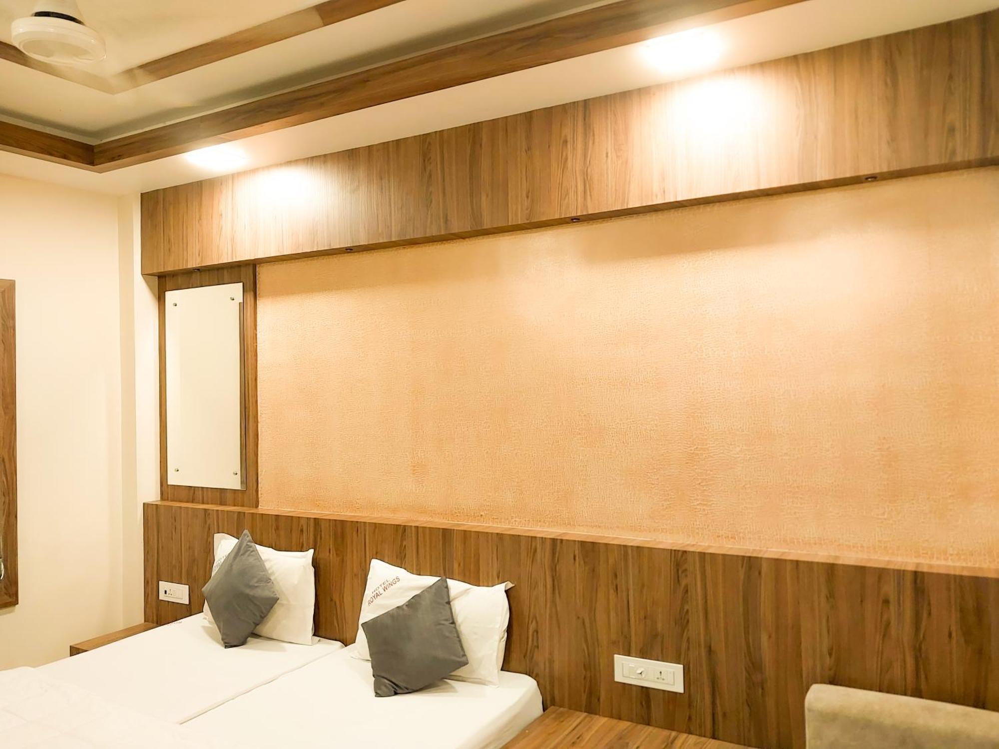 Hotel Royal Wings Elur Ngoại thất bức ảnh